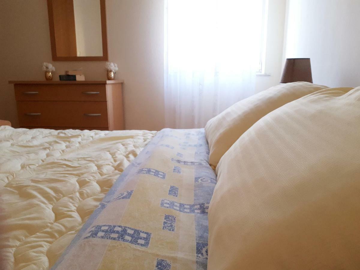 Apartments Dani 波尔 外观 照片