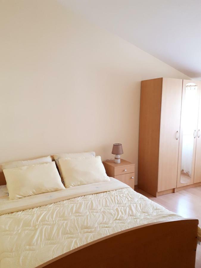 Apartments Dani 波尔 外观 照片